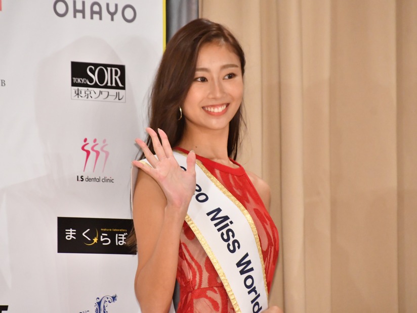 古塩 亜紗【写真：竹内みちまろ】