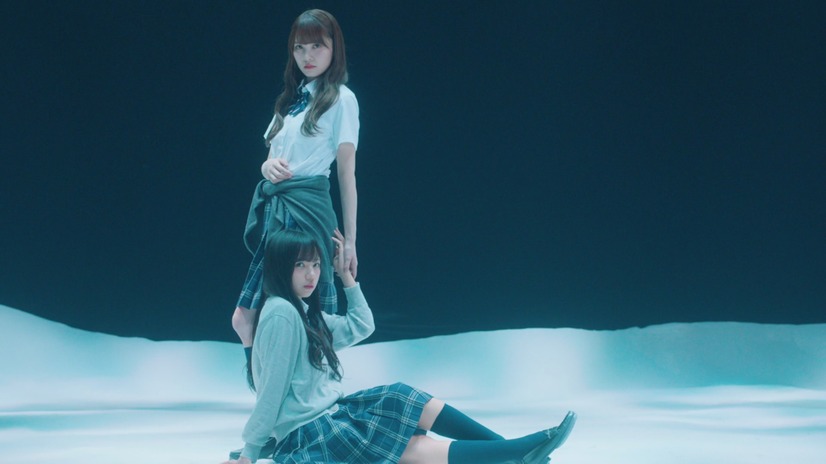 日向坂46の新曲MV公開！メンバーが“あざとかわいい”ダンス披露