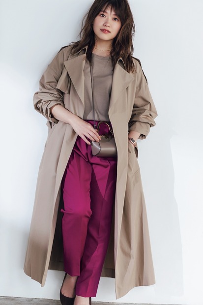 日テレ・尾崎里紗アナ、女性誌『Oggi』でスリムボディ披露