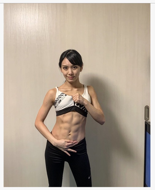 写真は長谷川晴奈の公式Twitterから（※写真は所属事務所より掲載許諾をいただいております）