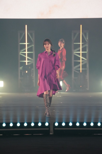梅澤美波（C)マイナビ TGC 2020 A/W ONLINE