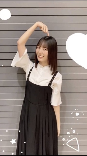 日向坂46　小坂菜緒