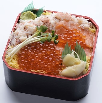 〈知床鮨〉三色チラシ　１，３６０円