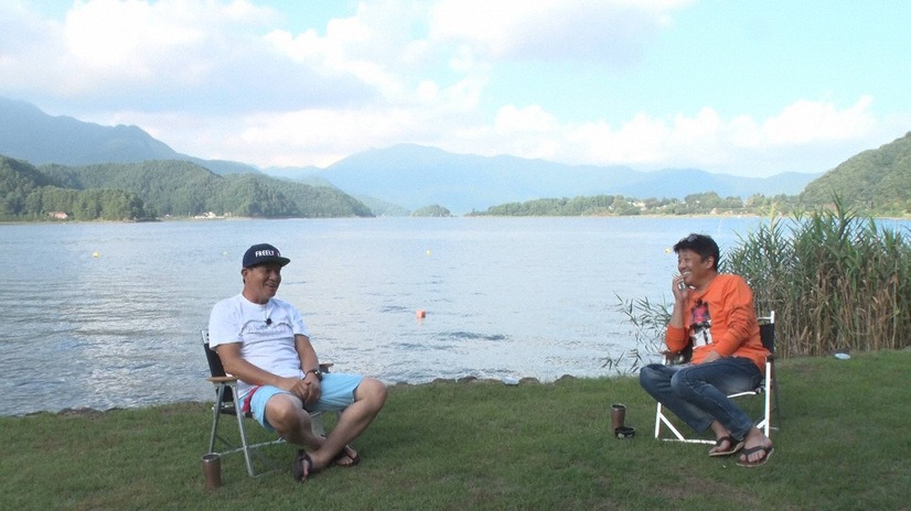 左から）坂上忍、ヒロミ（C）フジテレビ