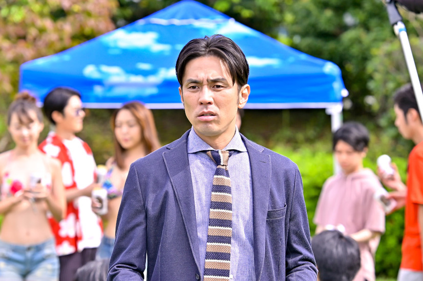 『書類を男にしただけで』（C）TBS