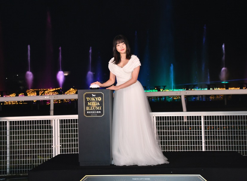 桜井日奈子【写真：竹内みちまろ】