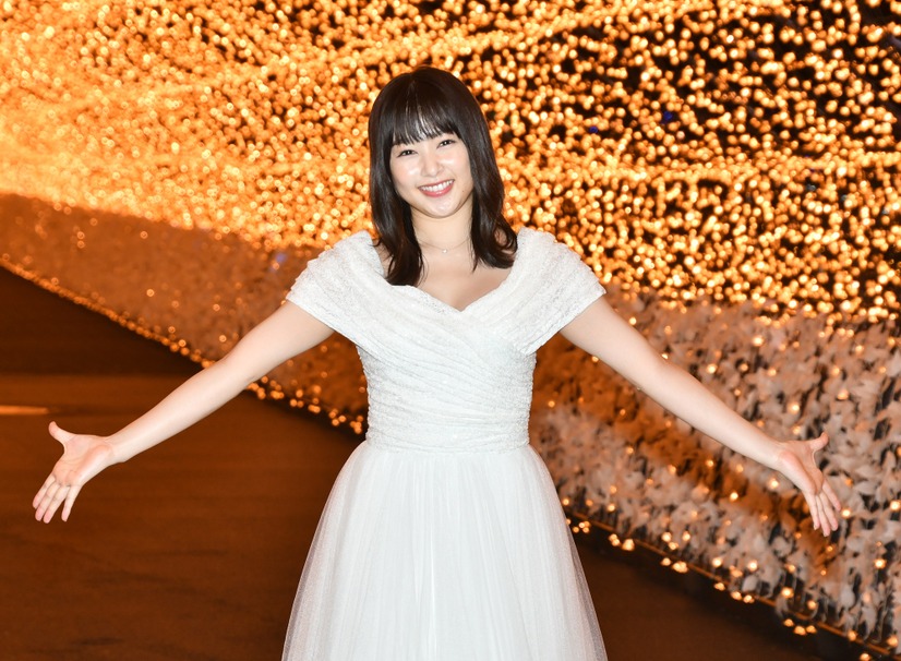 桜井日奈子【写真：竹内みちまろ】