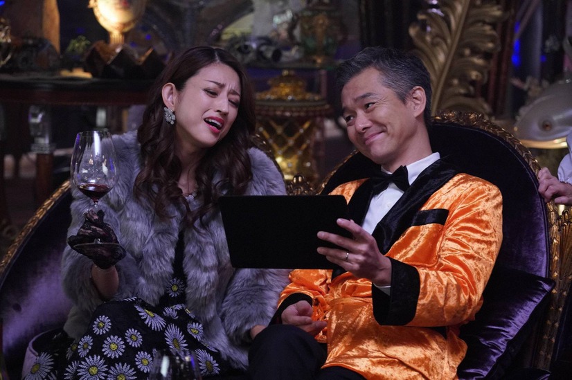小沢真珠、渡部篤郎（C）フジテレビ