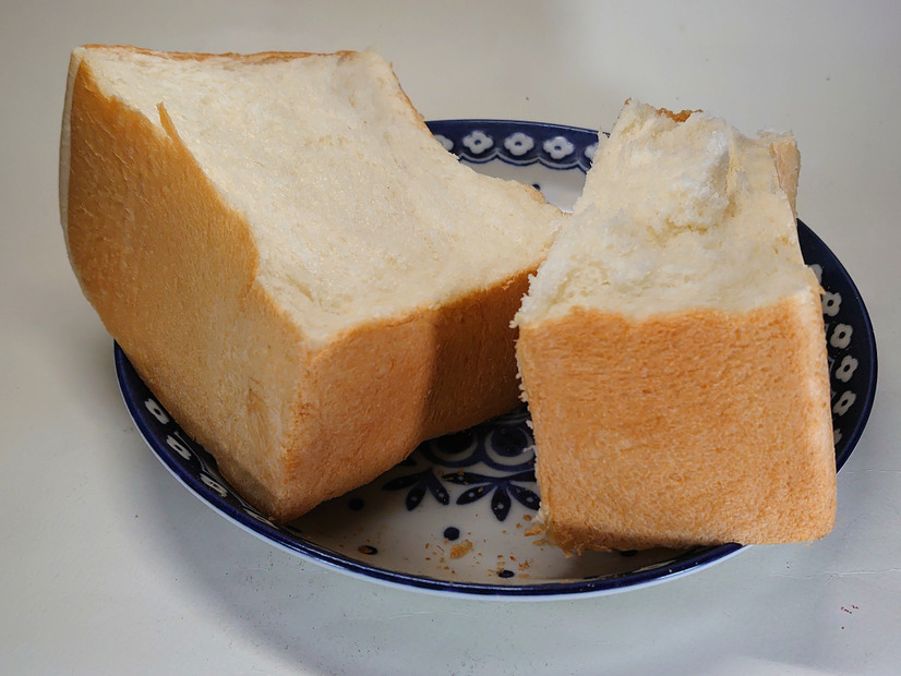 焼きたて食パンの一本堂「生クリーム食パン」をチェック！