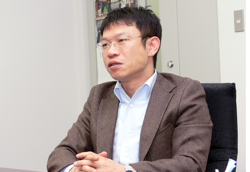 法人事業部 ソリューションビジネス部 スマートフォン推進室 営業企画・営業企画担当 課長 三嶋俊一郎氏