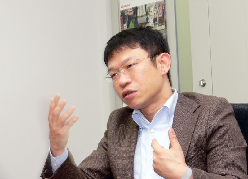 法人事業部 ソリューションビジネス部 スマートフォン推進室 営業企画・営業企画担当 課長 三嶋俊一郎氏