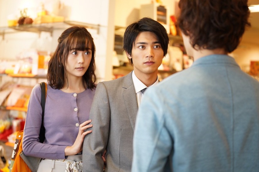 (C)「社内マリッジハニー」製作委員会・MBS　(C)藤原えみ／小学館