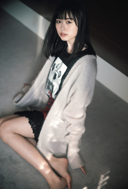 クールな美しさ!?　日向坂46・齊藤京子、新たな一面披露
