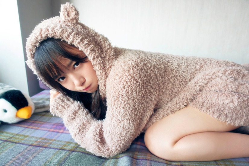 日向坂46・齊藤京子 1st写真集『タイトル未定』（主婦と生活社） 撮影：岡本武志