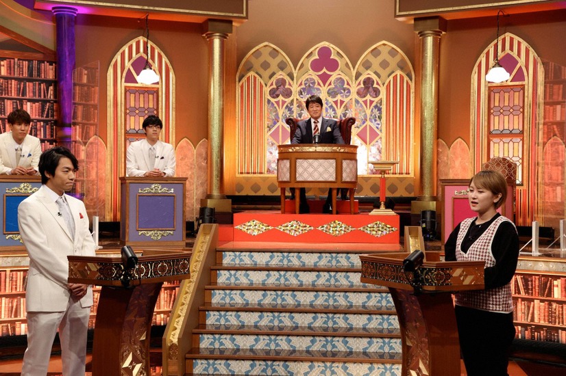 左から）伊沢、サーヤ（C）フジテレビ