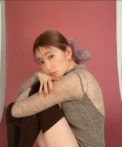 吉田朱里（写真は吉田朱里公式インスタグラムより）※事務所より掲載許可をいただいたおります