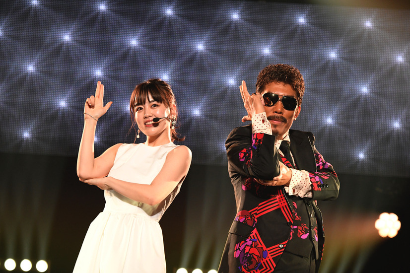 伊原六花、鈴木雅之