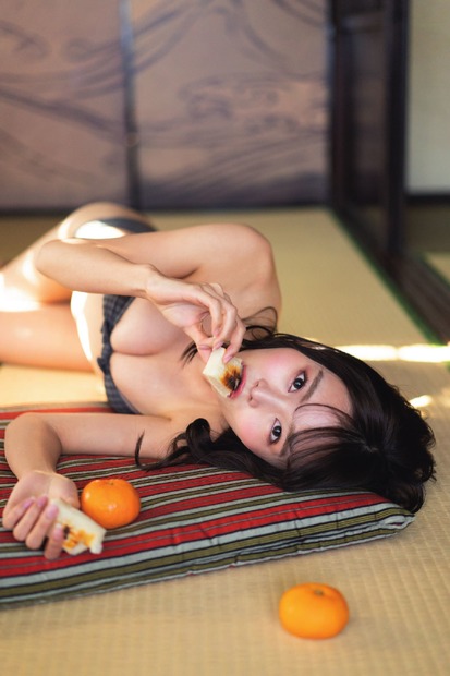 青木りさ　（C）光文社／週刊『FLASH』 写真◎YOROKOBI