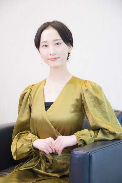 松井玲奈、新作小説『累々』は「“パパ活”をする女の子のSNSから着想を得ました!」