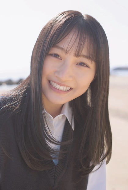 「B.L.T.graduation2021高校卒業」タワーレコード オンライン購入特典ポストカード【山本彩加（NMB48）】　（C）東京ニュース通信社