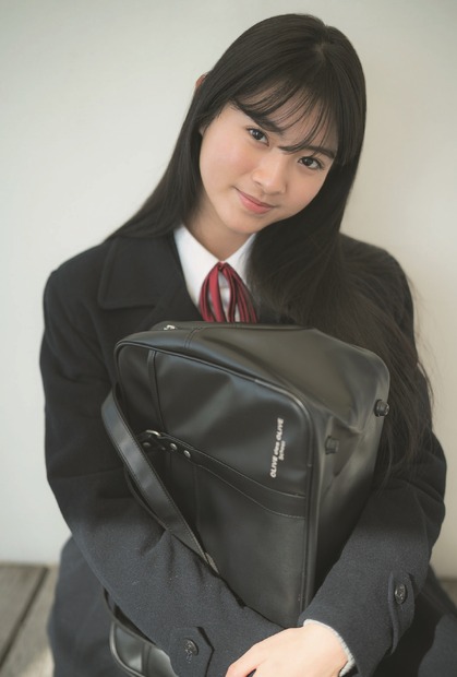 「B.L.T.graduation2021中学卒業」セブンネットショッピング購入特典ポストカード【田中杏奈】　（C）東京ニュース通信社