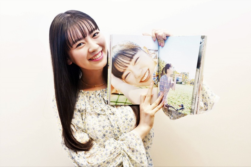 坂井仁香、“彼女感”満載の1st写真集をアピール!「脚に注目して見てほしい!」