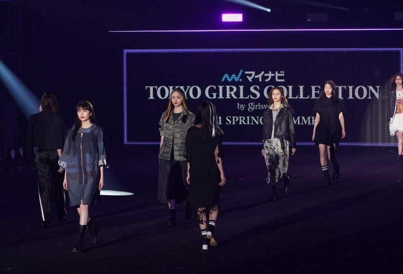 「第32回 マイナビ 東京ガールズコレクション 2021 SPRING/SUMMER」【写真：竹内みちまろ】