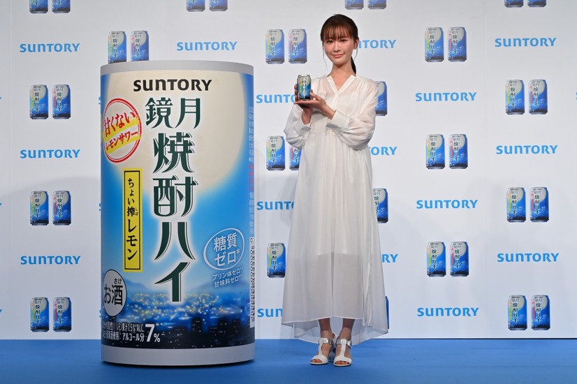松本まりか、イベントの試飲でうっとり!「少し“お酔い”になってきたみたい…」