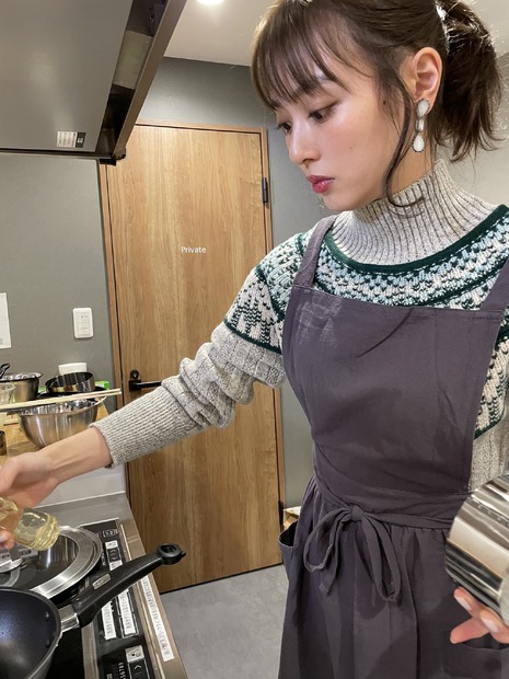 写真は内田理央の公式Twitterから（※写真は所属事務所より掲載許諾をいただいております）