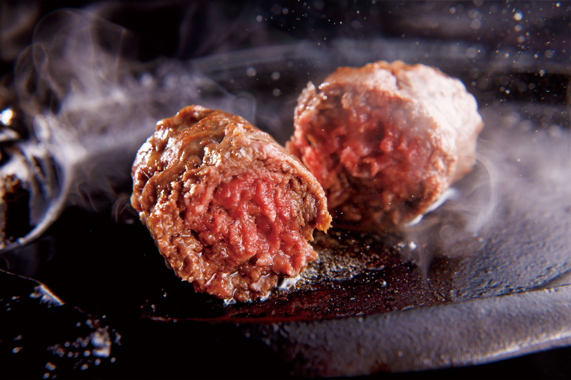 ブロンコビリー、新食感の「炭焼き 和牛ハンバーグ」発売