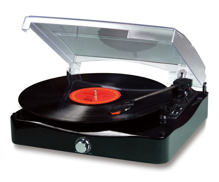 ノバックは3日、レコードをデジタル変換できるオーディオキャプチャー「Record DIGITAL AUDIO」(型番:NV-RP001U)を発表。3月13日より販売する。価格はオープンで、予想実売価格は14,800円。