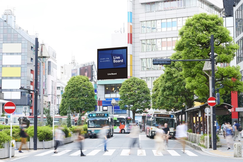 コロナ禍でもテクノロジーで無駄がない広告配信を実現するDOOH広告「LIVE BOARD」の強み【PR】