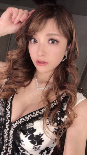 高木里代子