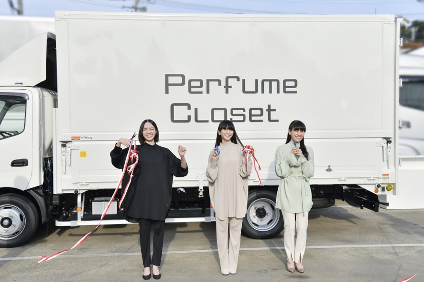 世界にたった1台！Perfume Closetのファッショントラックが移動販売スタート