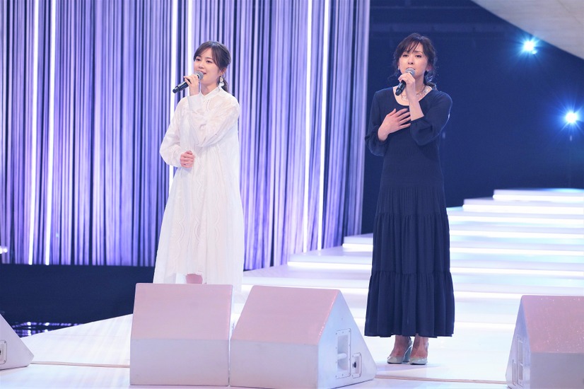 斉藤由貴、生田絵梨花（乃木坂46）（C）NHK