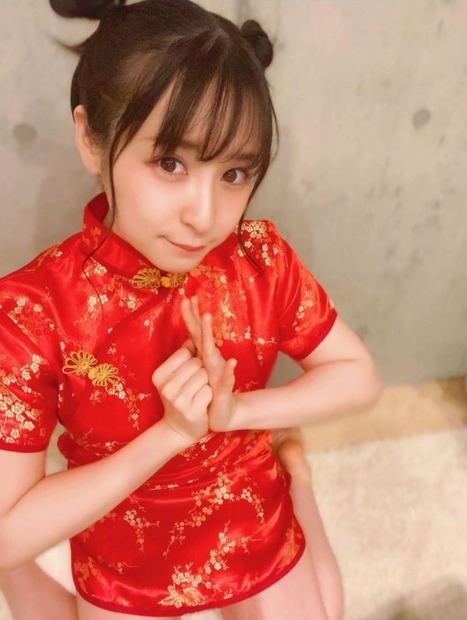 写真は中崎絵梨奈の公式Instagramから（※写真は所属事務所より掲載許諾をいただいております）