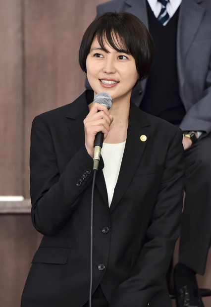 平手友梨奈を長澤まさみ、阿部寛らが絶賛！「すごく運動神経がいい!」「監督の目が変わった」