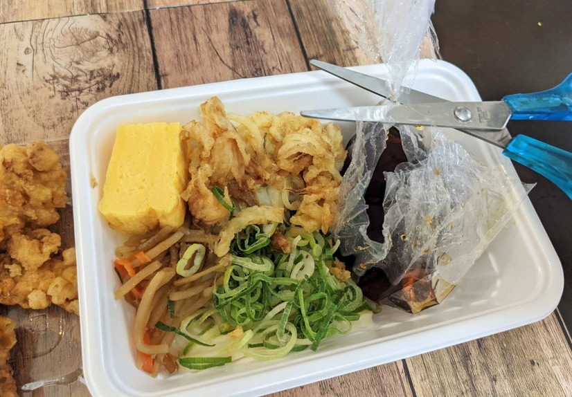 話題の丸亀製麺持ち帰り「うどん弁当」！全種類食べてみた！