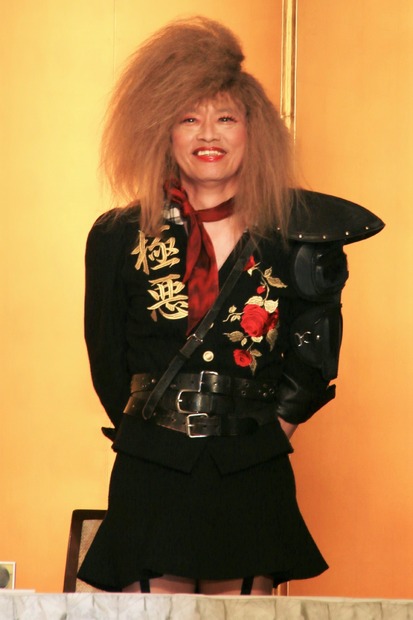 遠藤憲一【撮影：小宮山あきの】