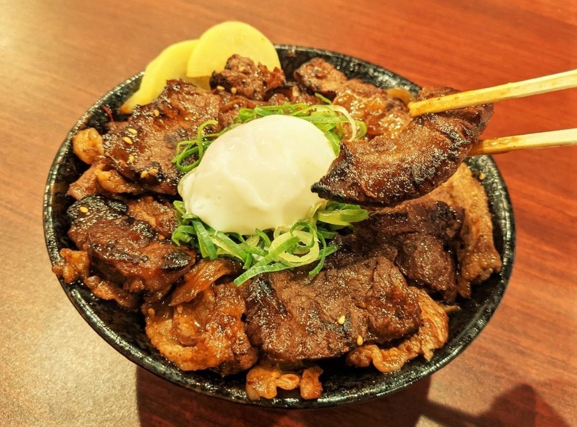 ｢特選W牛焼肉丼｣メディア向け試食会【撮影：小宮山あきの】