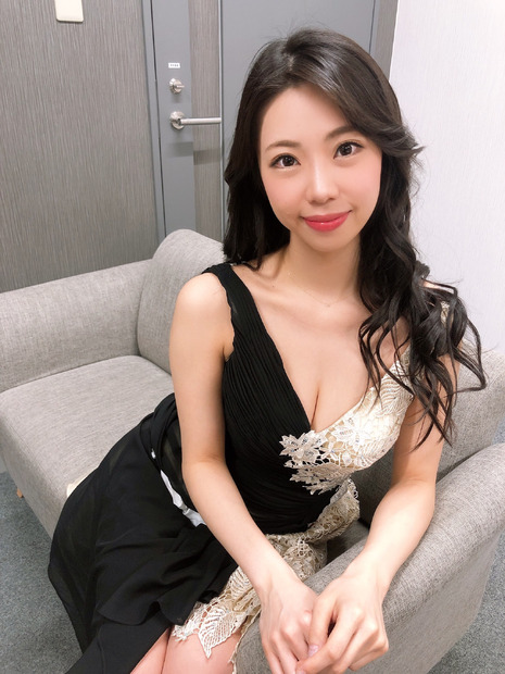写真は鈴木ふみ奈の公式Twitterから（※写真は所属事務所より掲載許諾をいただいております）