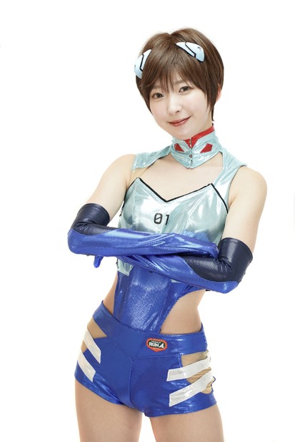 碇シンジ役：村上楓（C）カラー