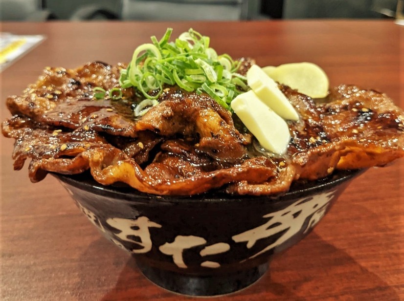 『北海道すた丼～濃厚バター焦がし焼肉味～』メディア試食会【撮影：小宮山あきの】