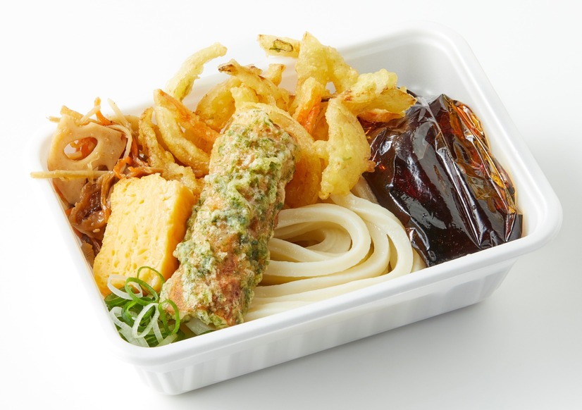 2種の天ぷらと定番おかずのうどん弁当