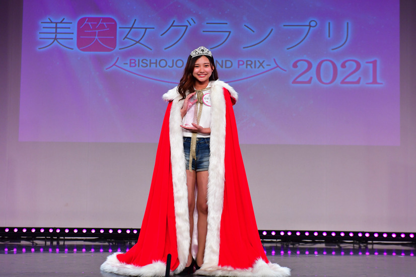 19歳の山中菜々子が「美笑女グランプリ2021」GP！「（喜びで）自分の名前を忘れました」