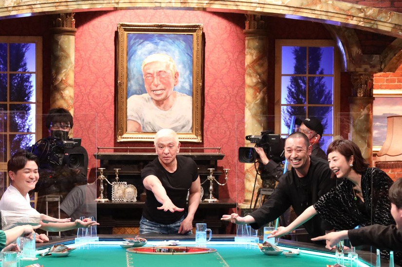 左から）ノブ、松本人志、大悟、高岡早紀、DJ松永　（c）フジテレビ