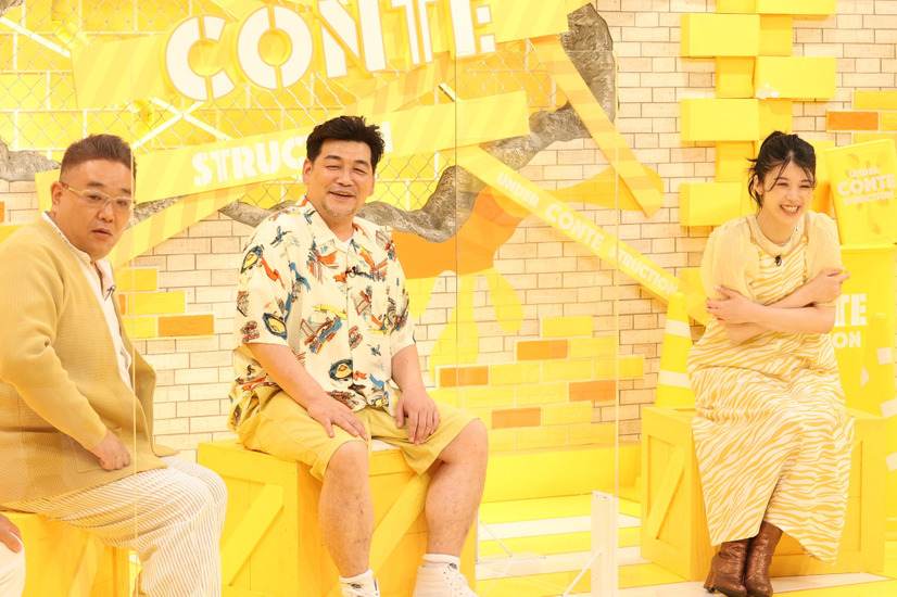 サンドウィッチマンと馬場ふみか（C）フジテレビ