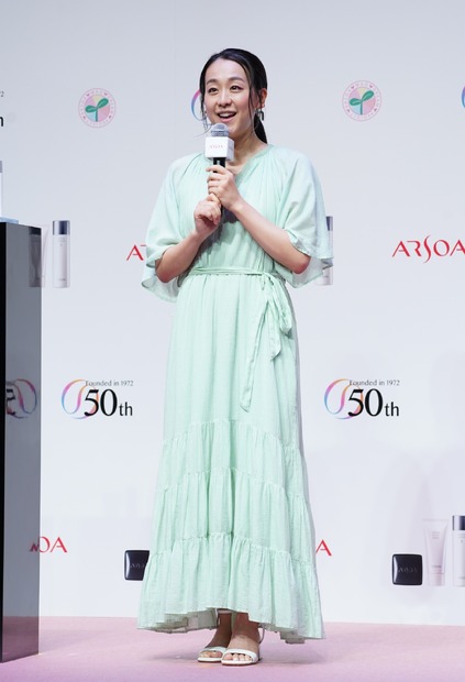 浅田真央【写真：竹内みちまろ】