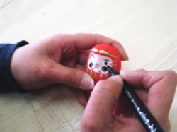目入れイベントもできる！（画像は赤モデル）