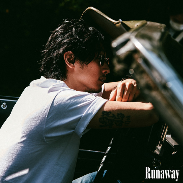 「Runaway」ジャケット写真